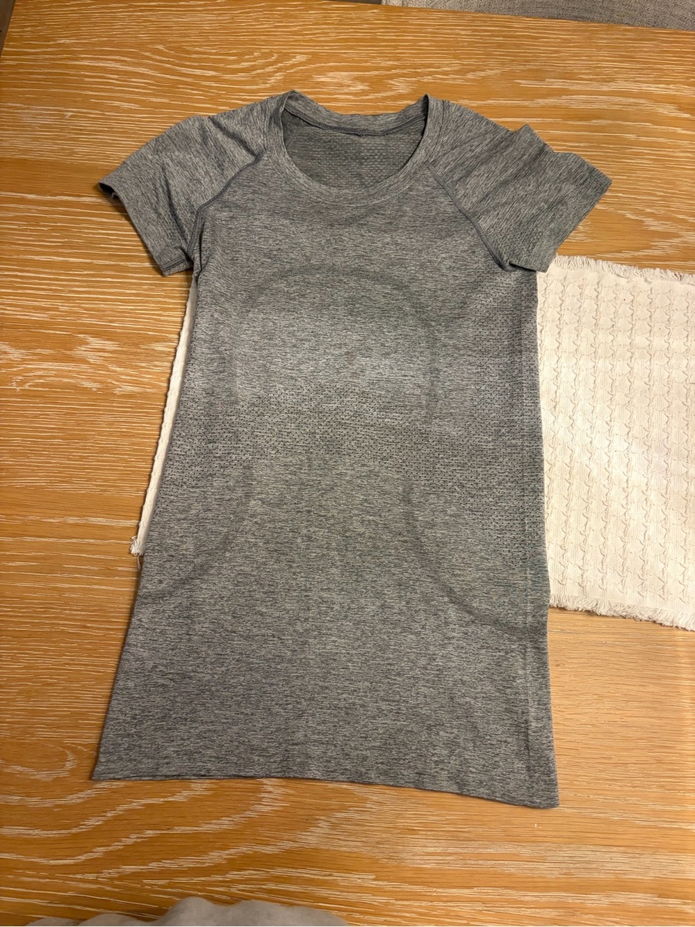 lululemon athletica Heather Gray Short-Sleeve Seamless Tee